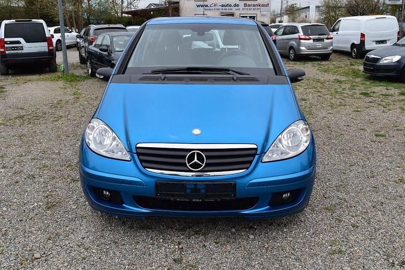 Gebraucht Mercedes A180 109 PS (80 kW) 2008 Blau Limousine