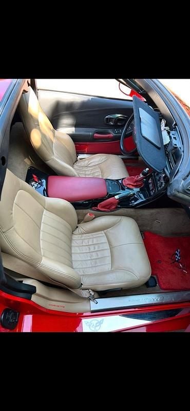 Gebraucht Corvette C5 344 PS (253 kW) 2002 Rot