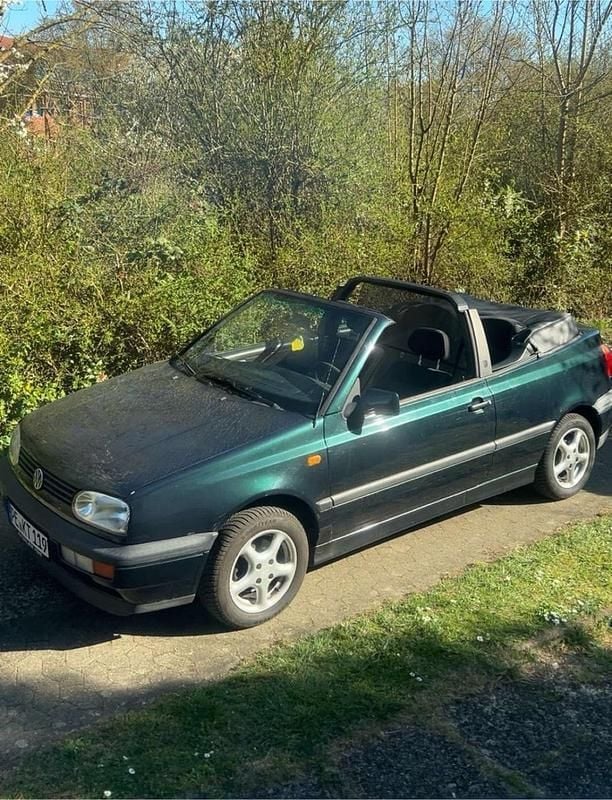 Grün Gebraucht 1997 VW Golf Cabriolet Cabrio | 2.100 € - Bild 1/1