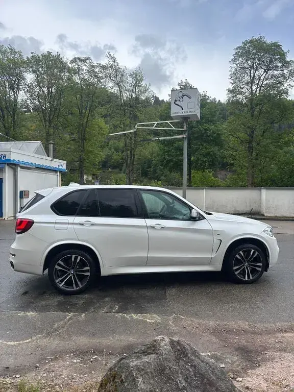 Gebraucht BMW X5 M50 Performance 381 PS (280 kW) 2014 Weiß SUV