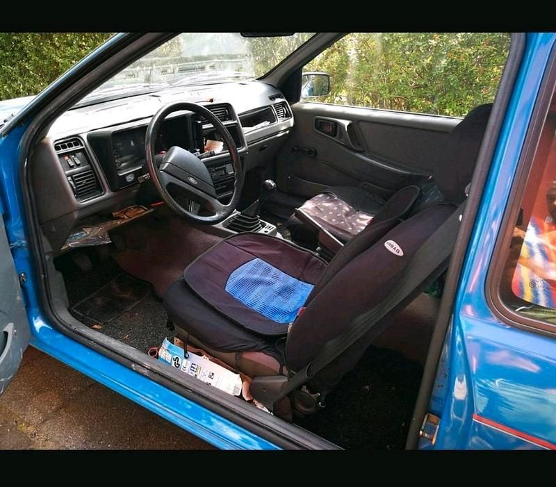 Gebraucht Ford Sierra 75 PS (55 kW) 1987 Blau Coupé