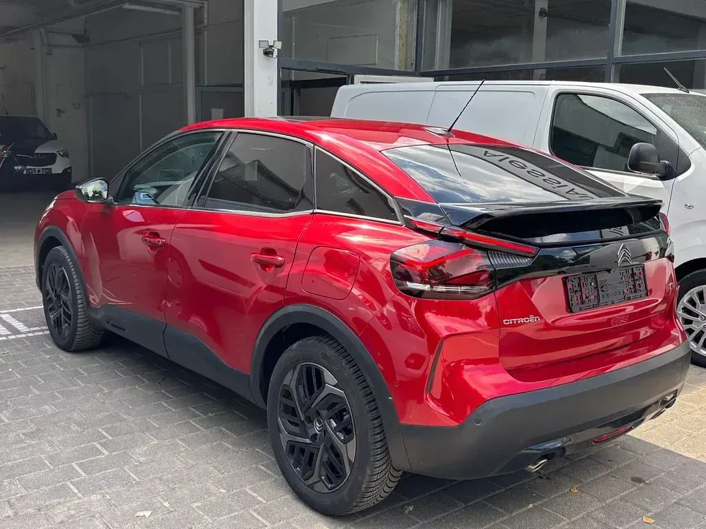 Gebraucht Citroën C4 Shine 131 PS (96 kW) 2021 Rot Limousine