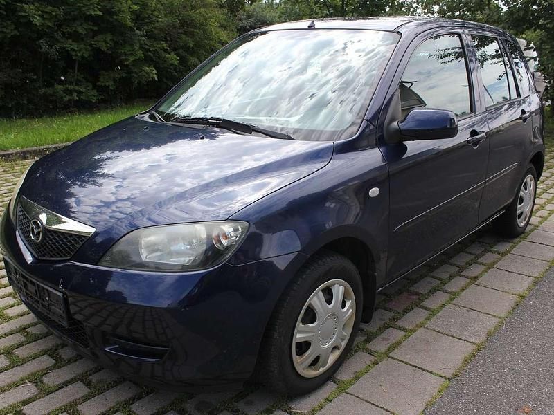 Blau Gebraucht 2005 Mazda 2 Limousine | 1.999 € (Fairer Preis) - Bild 1/4