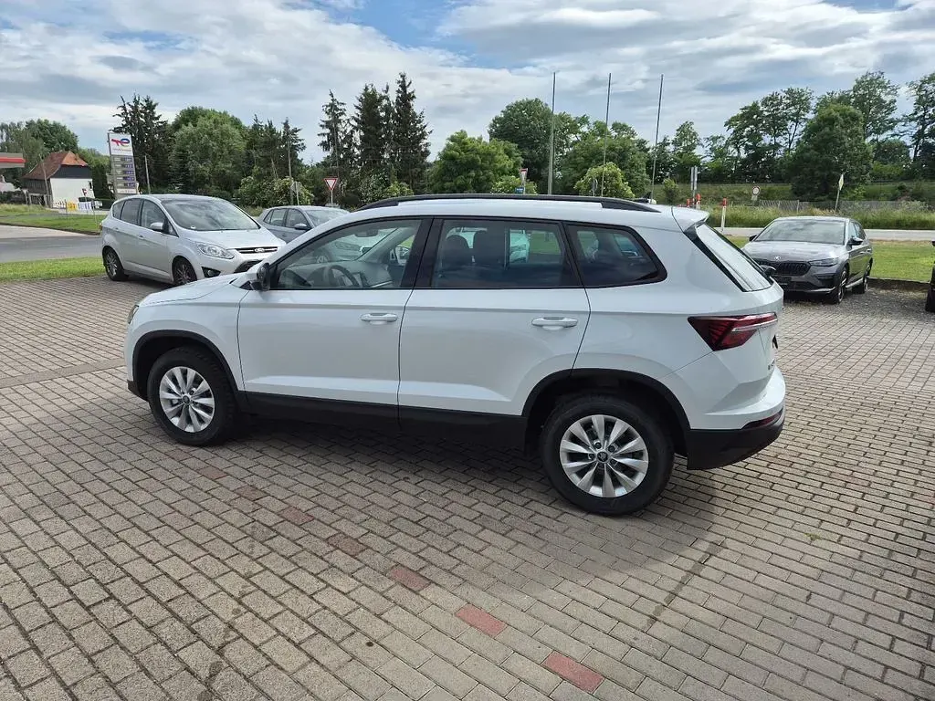 Gebraucht Skoda Karoq Selection 150 PS (110 kW) 2026 Weiß SUV