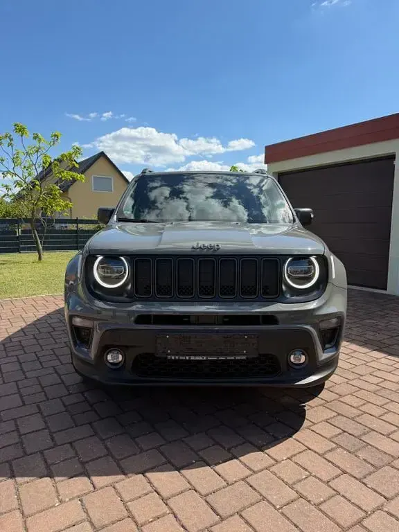 Gebraucht Jeep Renegade 80th Anniversary 150 PS (110 kW) 2021 Grau SUV