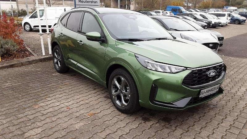 Neu Ford Kuga ST-Line 186 PS (136 kW) 2025 Bursting green SUV