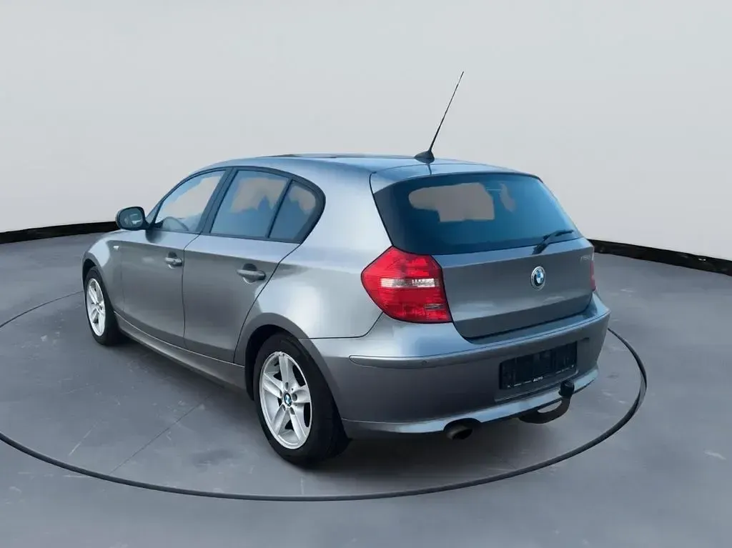 Gebraucht BMW 116 Advantage 116 PS (85 kW) 2010 Grau Kleinwagen