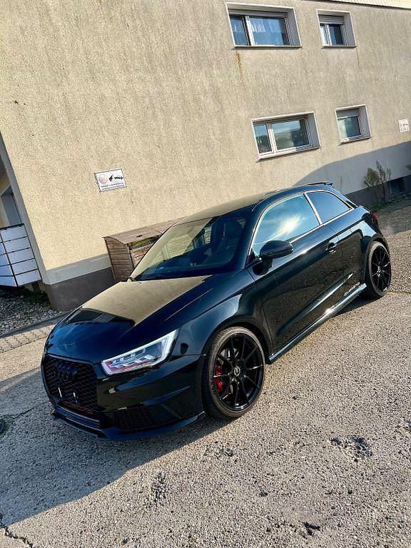 Schwarz Gebraucht 2014 Audi S1 Ambiente Kleinwagen | 22.900 € (Etwas zu teuer) - Bild 1/4