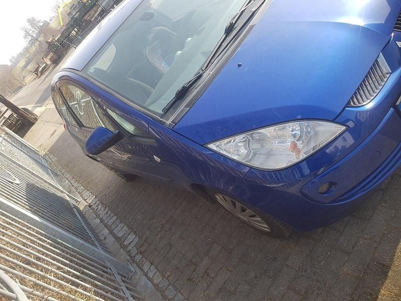 Gebraucht Mitsubishi Colt Motion 95 PS (69 kW) 2006 Blau Kleinwagen