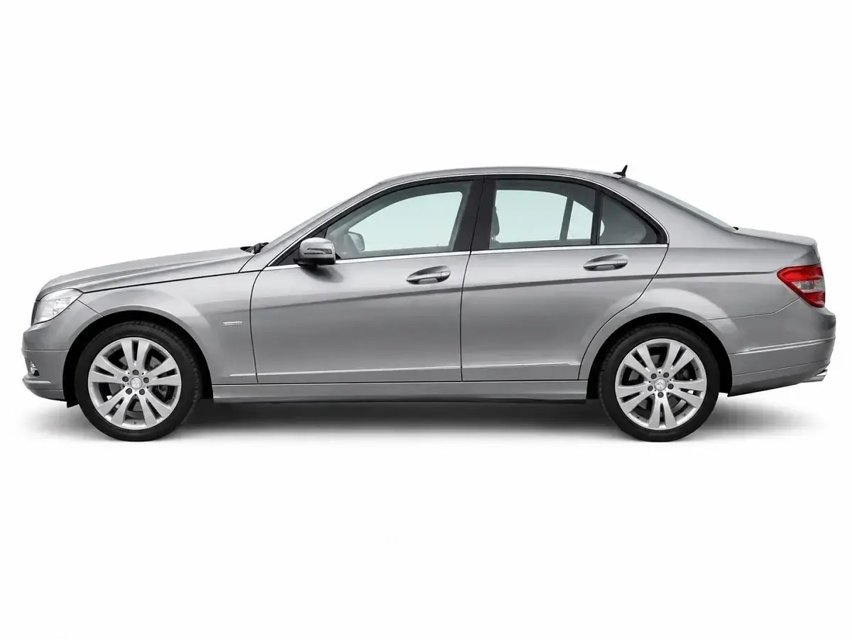 Gebraucht Mercedes C180 156 PS (114 kW) 2009 Silber Limousine