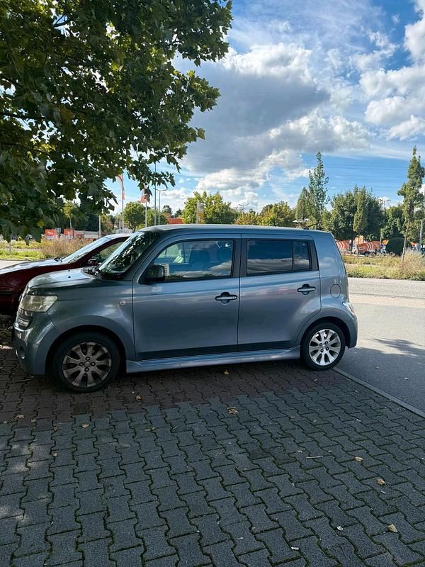 Grau Gebraucht 2008 Daihatsu Materia Kleinwagen | 5.299 € (Fairer Preis) - Bild 1/4