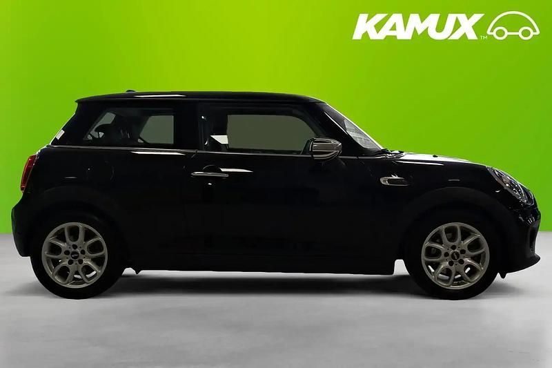 Gebraucht Mini Cooper 136 PS (100 kW) 2020 Schwarz Kleinwagen