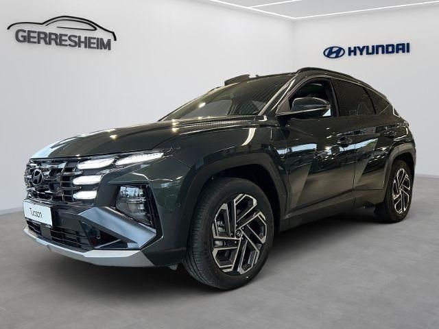 Gruen Neu 2025 Hyundai Tucson Prime SUV | 43.187 € (Fairer Preis) - Bild 1/4