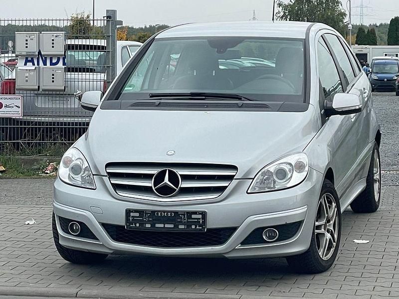 Silber Gebraucht 2008 Mercedes B170 Van / Kleinbus | 3.499 € (Guter Preis) - Bild 1/4