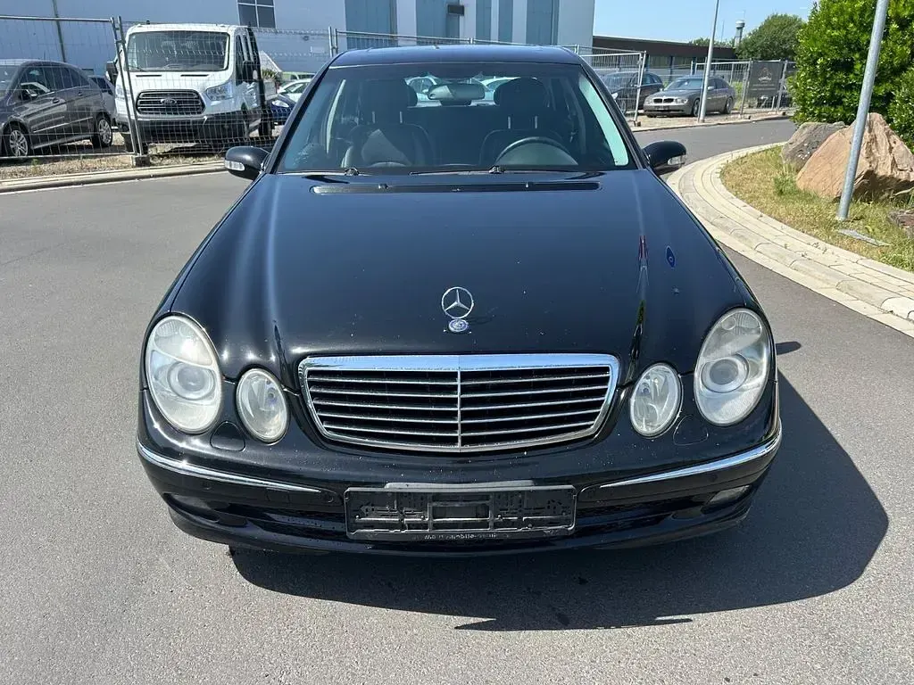 Gebraucht Mercedes E320 Avantgarde 224 PS (164 kW) 2007 Schwarz Limousine
