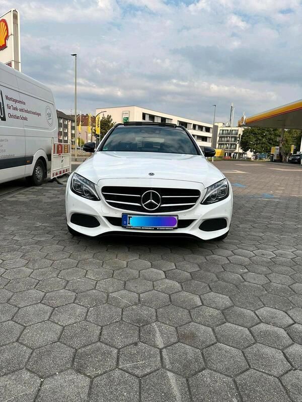 Weiß Gebraucht 2017 Mercedes C250 Avantgarde Kombi | 18.000 € (Fairer Preis) - Bild 1/4