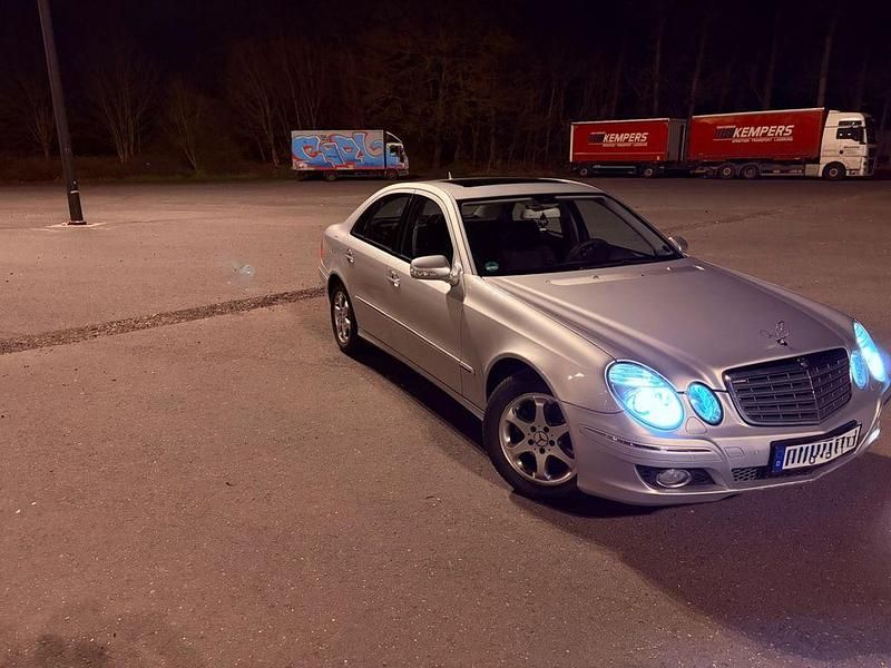 Gebraucht Mercedes E280 Elegance 190 PS (139 kW) 2007 Grau Limousine