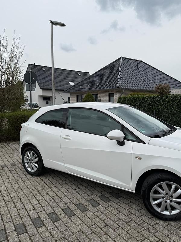 Gebraucht Seat Ibiza 86 PS (63 kW) 2012 Weiß Coupé