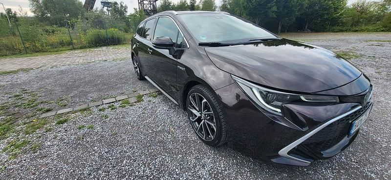 Braun Gebraucht 2019 Toyota Corolla Lounge Kombi | 20.000 € (Fairer Preis) - Bild 1/4