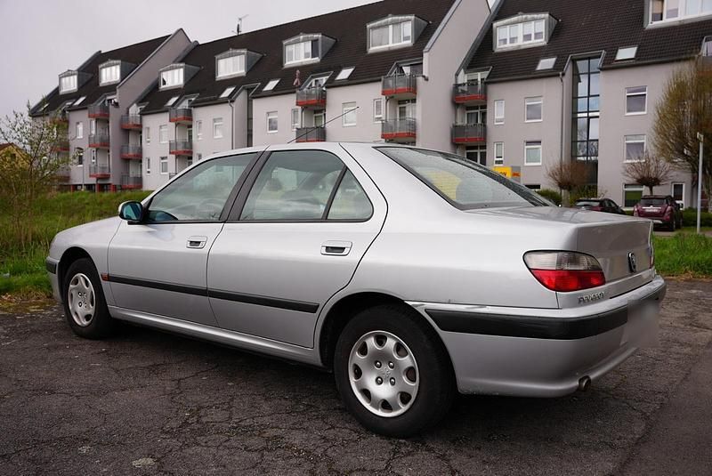 Gebraucht Peugeot 406 110 PS (80 kW) 1999 Silber Limousine