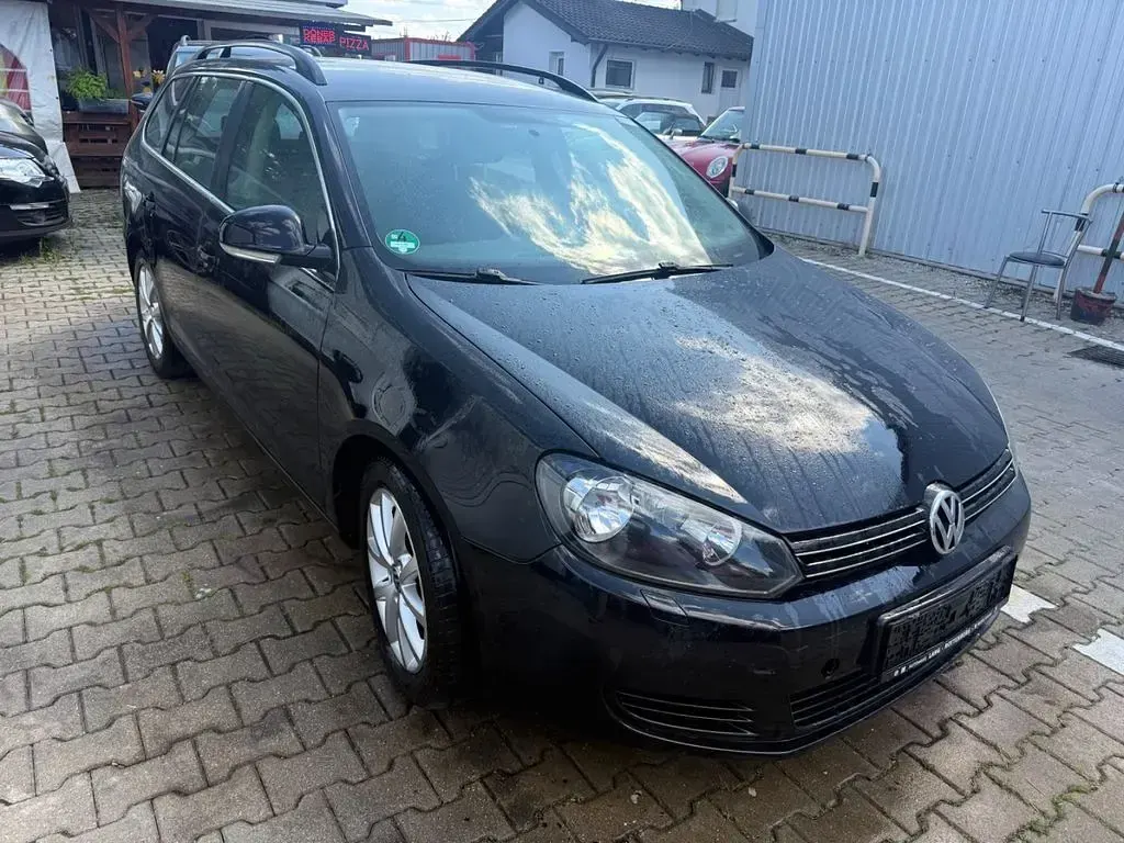 Gebraucht VW Golf VI Comfortline 105 PS (77 kW) 2013 Schwarz Kombi