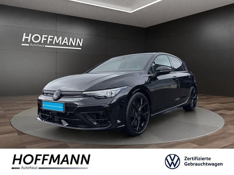 Schwarz Gebraucht 2024 VW Golf VIII Black Edition Limousine | 45.990 € (Etwas zu teuer) - Bild 1/4