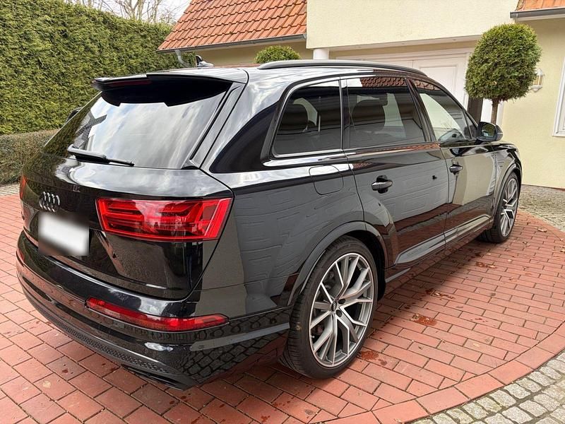 Gebraucht Audi SQ7 Ambiente 435 PS (319 kW) 2018 Schwarz SUV