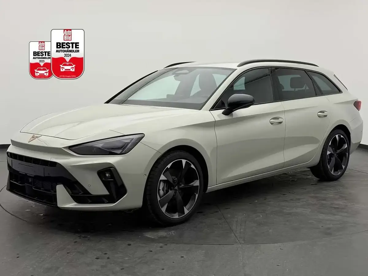 Neu Cupra Leon 204 PS (150 kW) 2025 Taiga grey Kombi