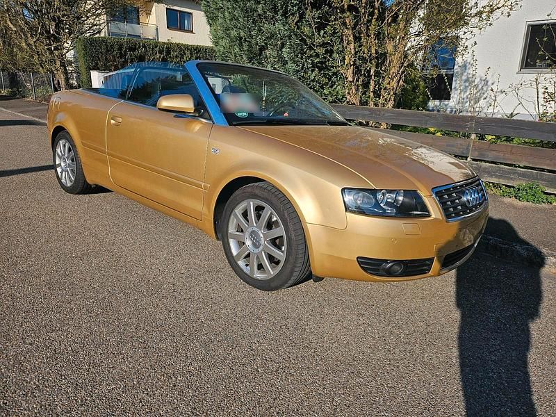 Gebraucht Audi Cabriolet 220 PS (161 kW) 2003 Gold Cabrio