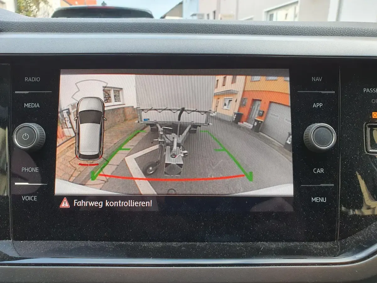 Gebraucht VW Polo 95 PS (69 kW) 2018 Weiß Kleinwagen