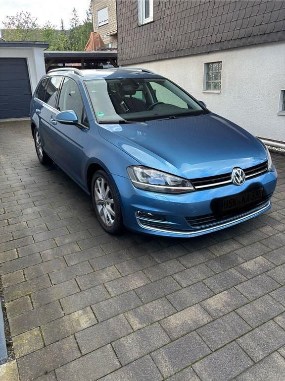 Blau Gebraucht 2013 VW Golf VII Highline Kombi | 8.900 € (Fairer Preis) - Bild 1/4