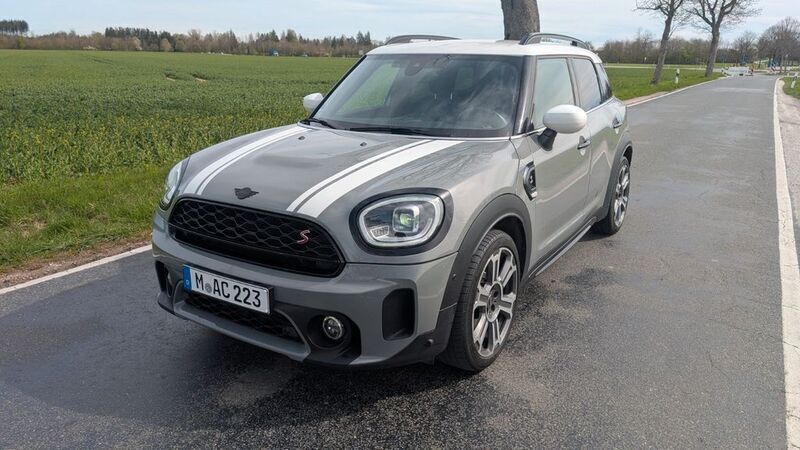 Grau Gebraucht 2022 Mini Cooper S Countryman SUV | 28.500 € (Guter Preis) - Bild 1/4