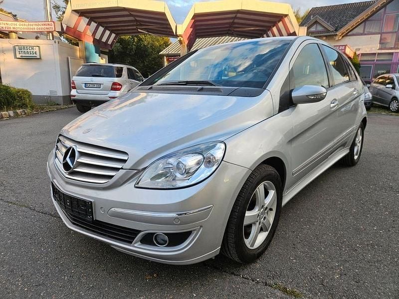 Silber Gebraucht 2005 Mercedes B200 Van / Kleinbus | 4.999 € (Superpreis) - Bild 1/4