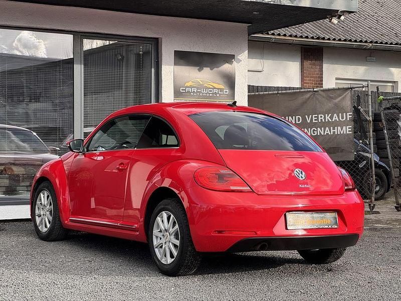 Gebraucht VW Beetle Exclusive 105 PS (77 kW) 2014 Rot Kleinwagen