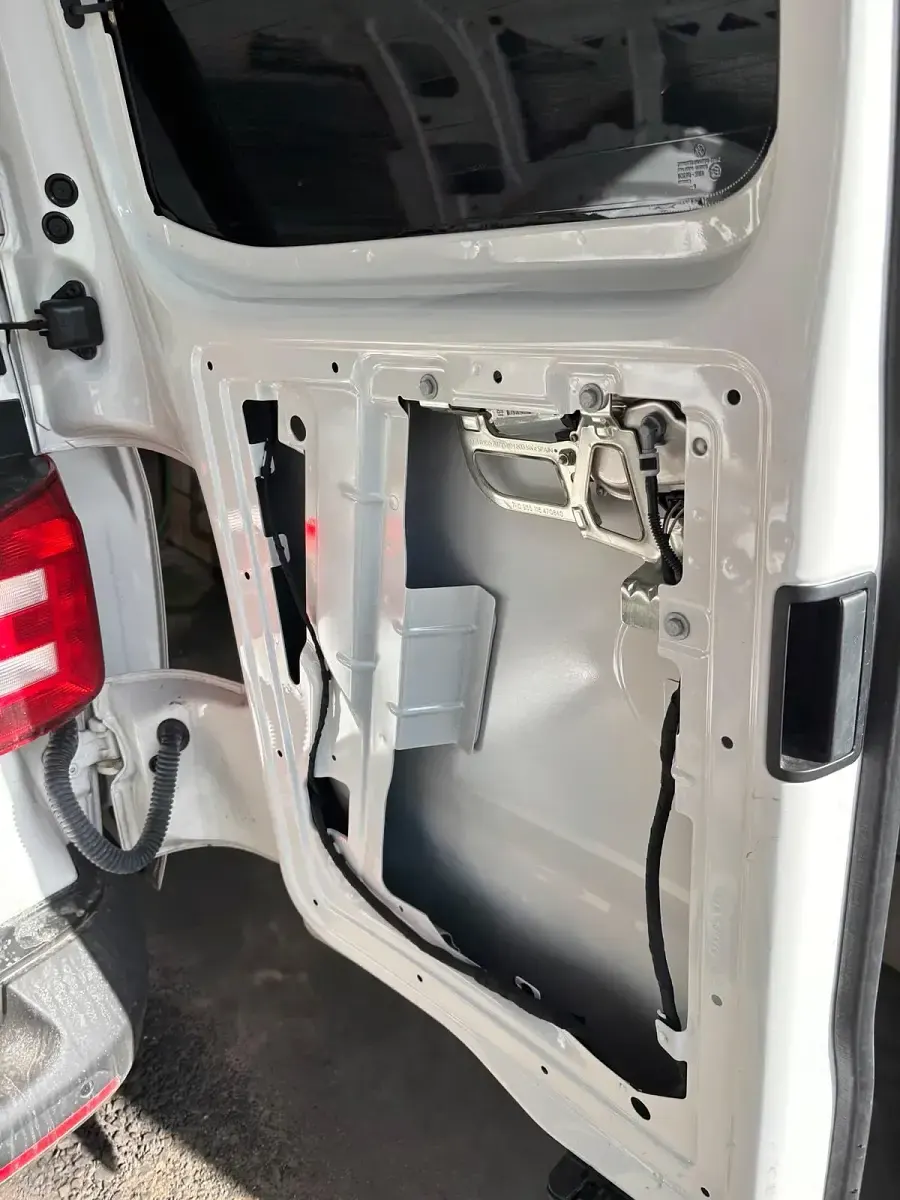 Second-hand VW Transporter 150 CP (110 kW) 2019 Alb Van