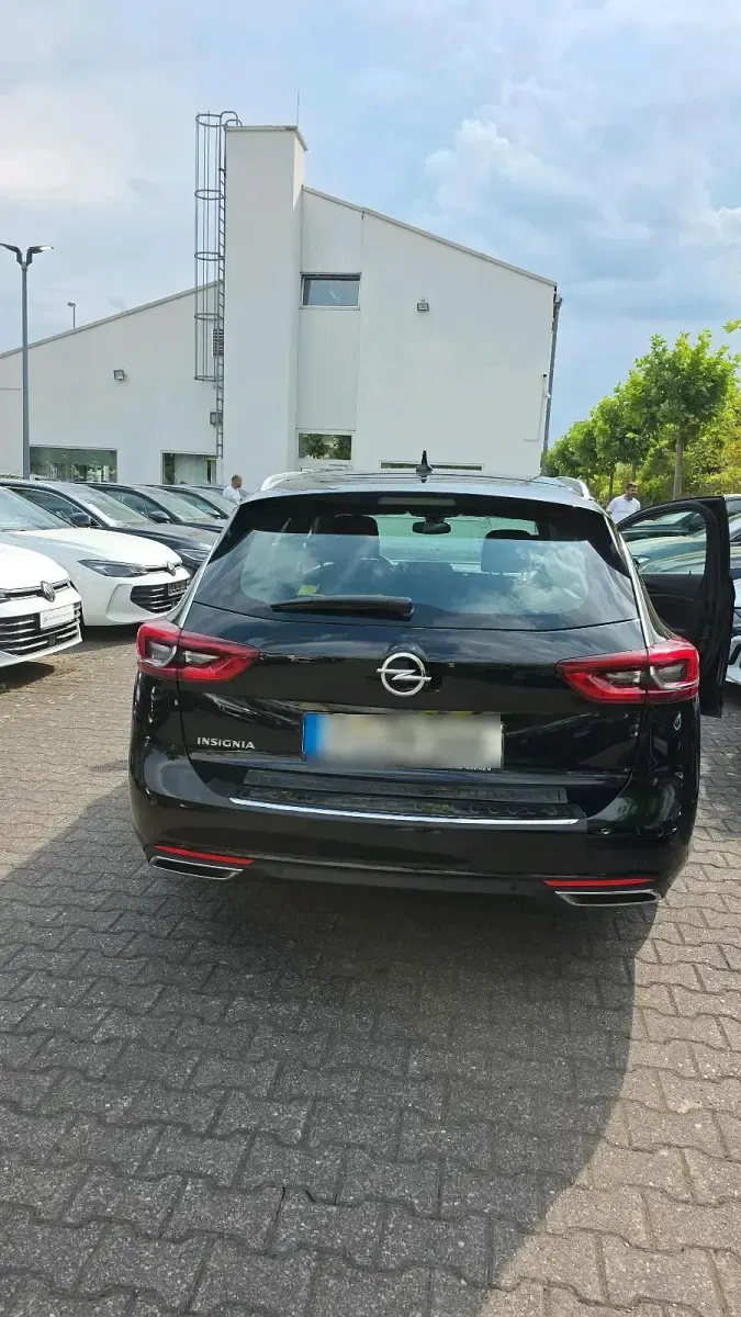 Gebraucht Opel Insignia 174 PS (127 kW) 2026 Schwarz Kombi