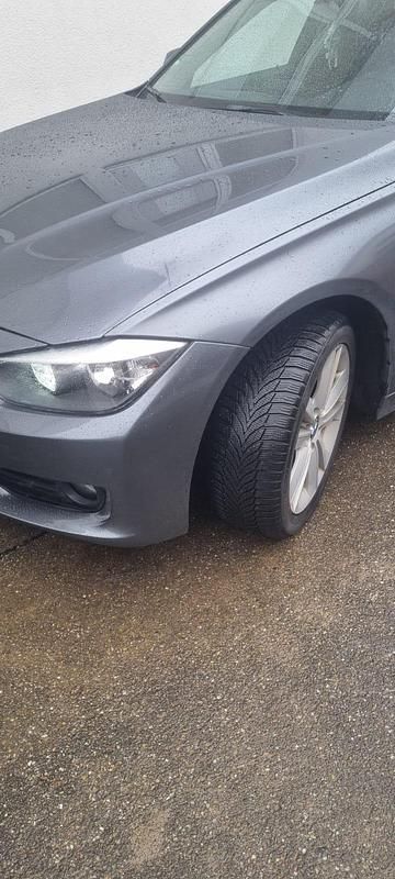 Gebraucht BMW 316 116 PS (85 kW) 2013 Grau Limousine