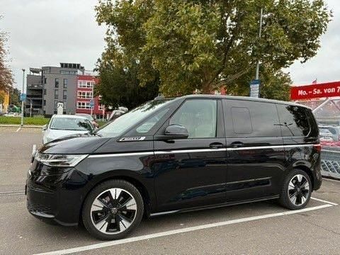 Schwarz Gebraucht 2023 VW T7 Style Van | 56.400 € (Fairer Preis) - Bild 1/4