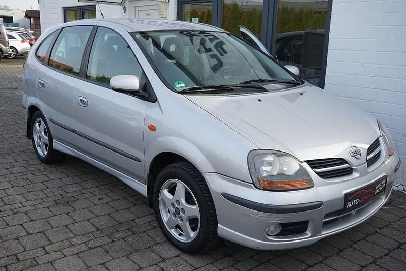 Gebraucht Nissan Almera Acenta 116 PS (85 kW) 2001 Silber Limousine