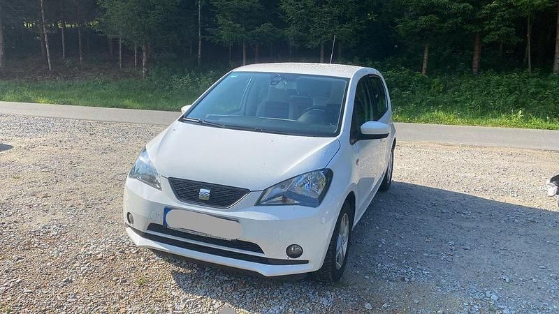 Weiß Gebraucht 2012 Seat Mii Style Kleinwagen | 1.800 € (Guter Preis) - Bild 1/4
