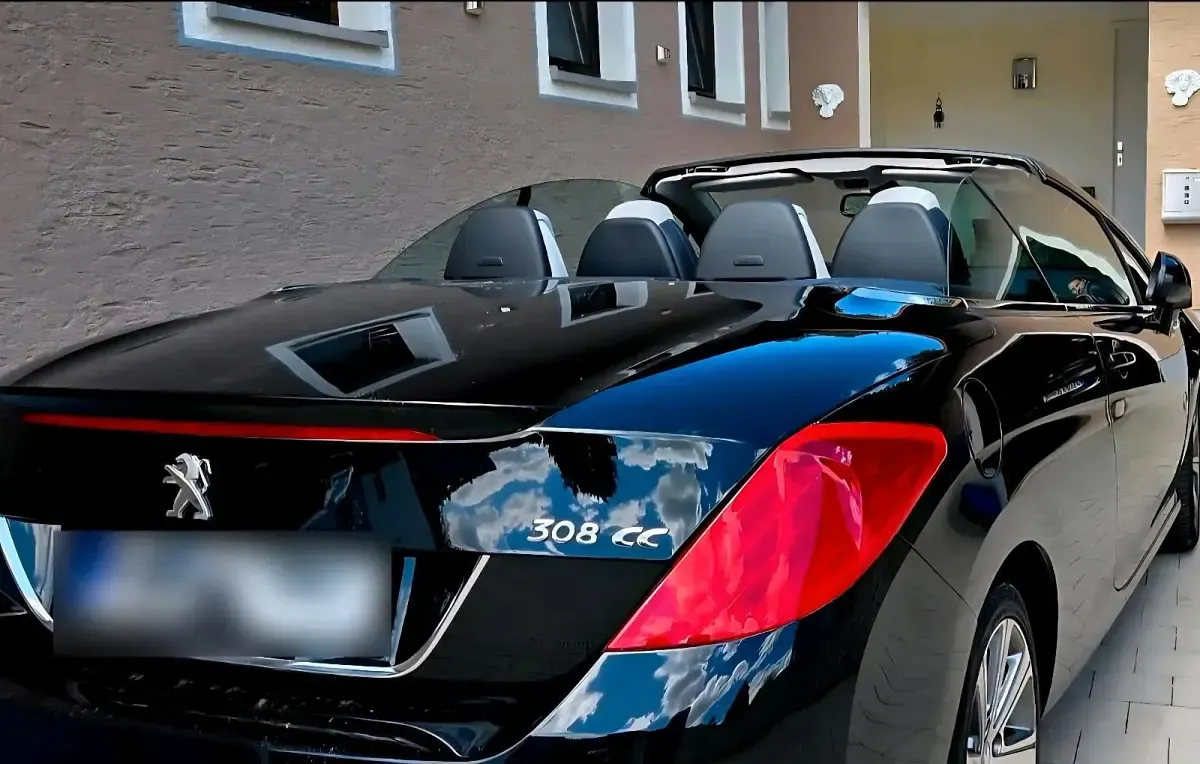 Gebraucht Peugeot 308 CC 156 PS (114 kW) 2013 Schwarz Cabrio