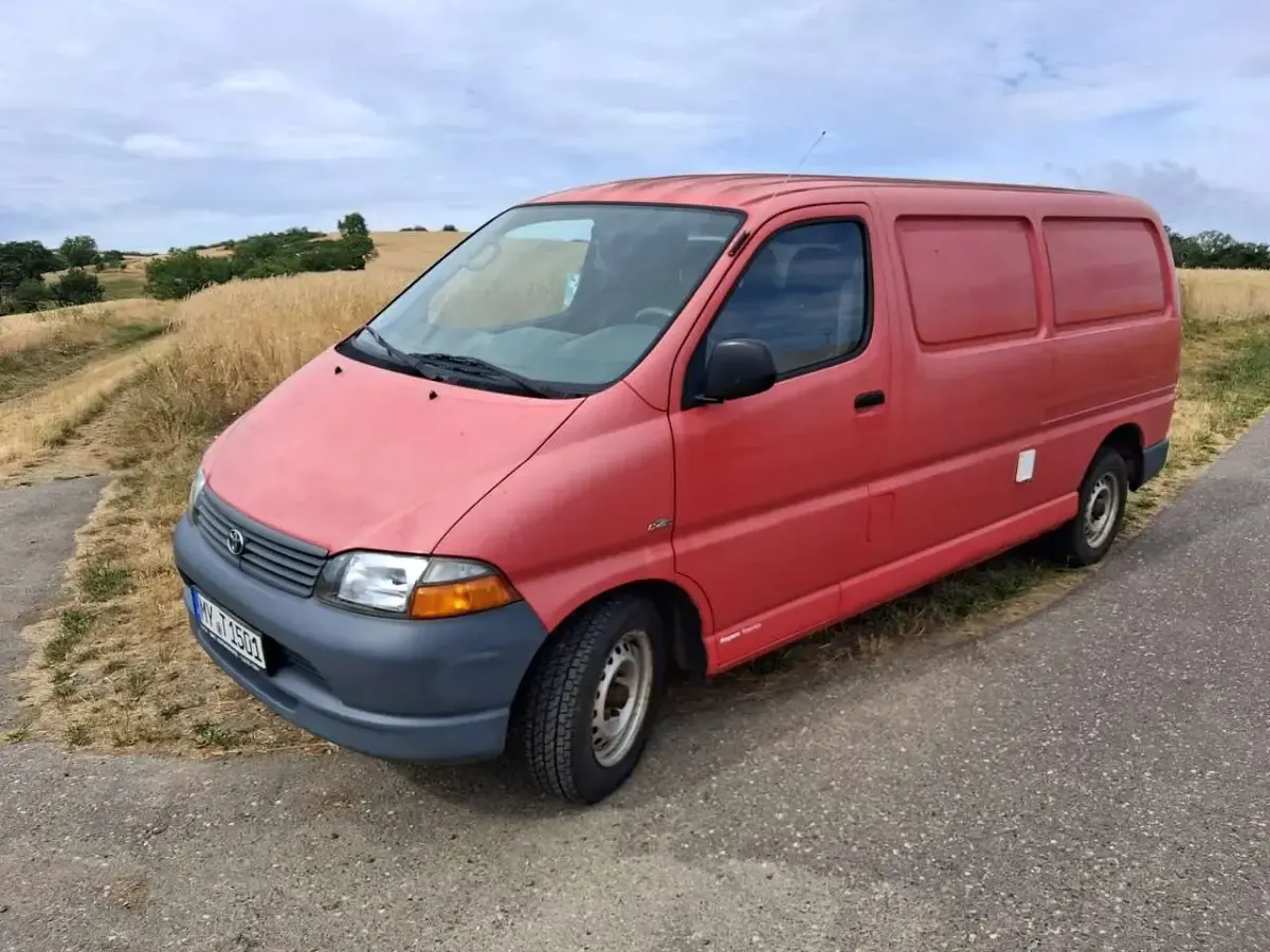 Gebraucht Toyota HiAce 88 PS (64 kW) 2005 Rot Van