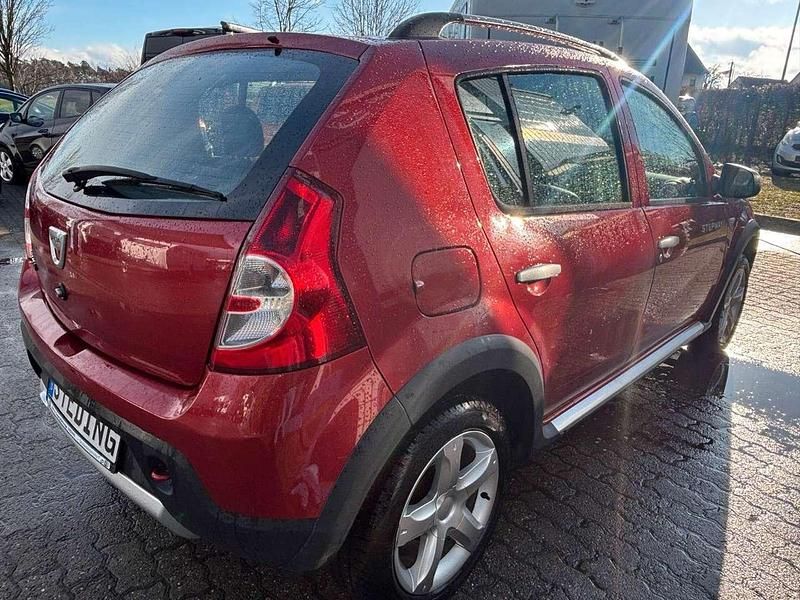 Gebraucht Dacia Sandero Stepway 84 PS (61 kW) 2012 Other Kleinwagen