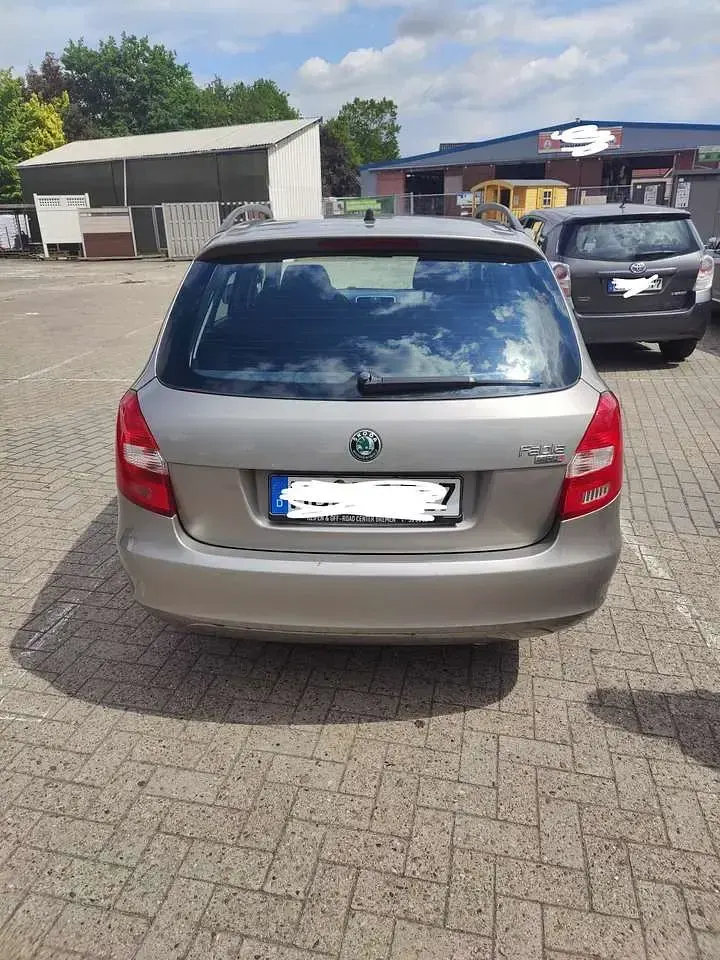 Gebraucht Skoda Fabia Ambiente 69 PS (50 kW) 2010 Kombi