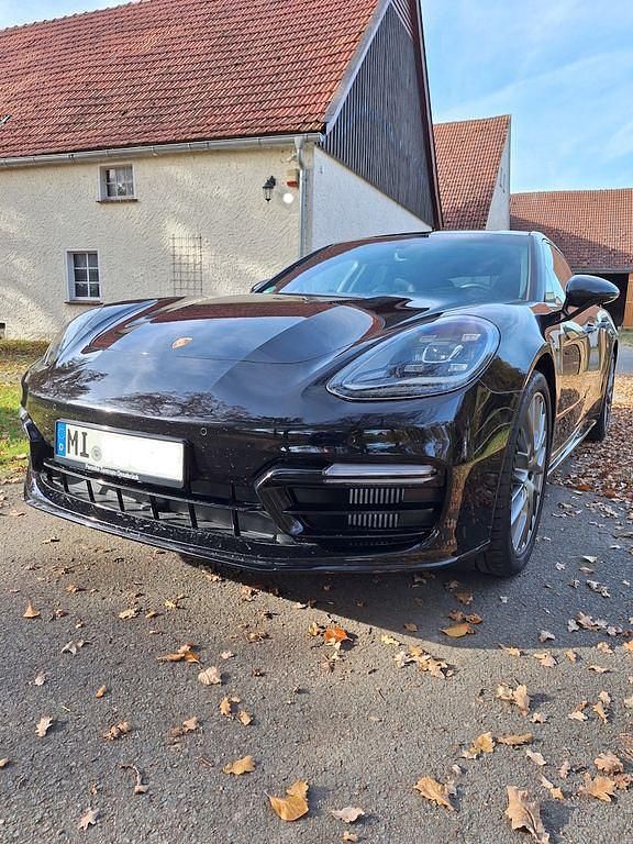 Schwarz Gebraucht 2023 Porsche Panamera 4 Platinum Edition Limousine | 109.500 € - Bild 1/4