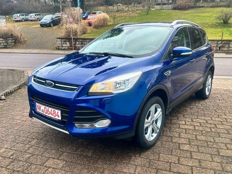 Gebraucht Ford Kuga Titanium 150 PS (110 kW) 2015 Blau SUV