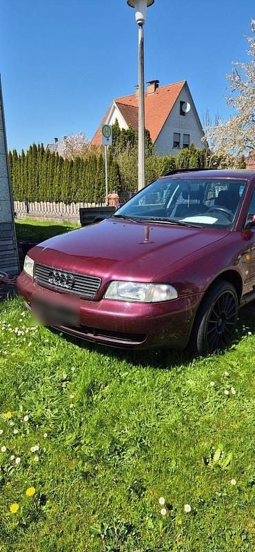 Usata Audi A4 130 CV (95 kW) 1996 Andere farben Station wagon