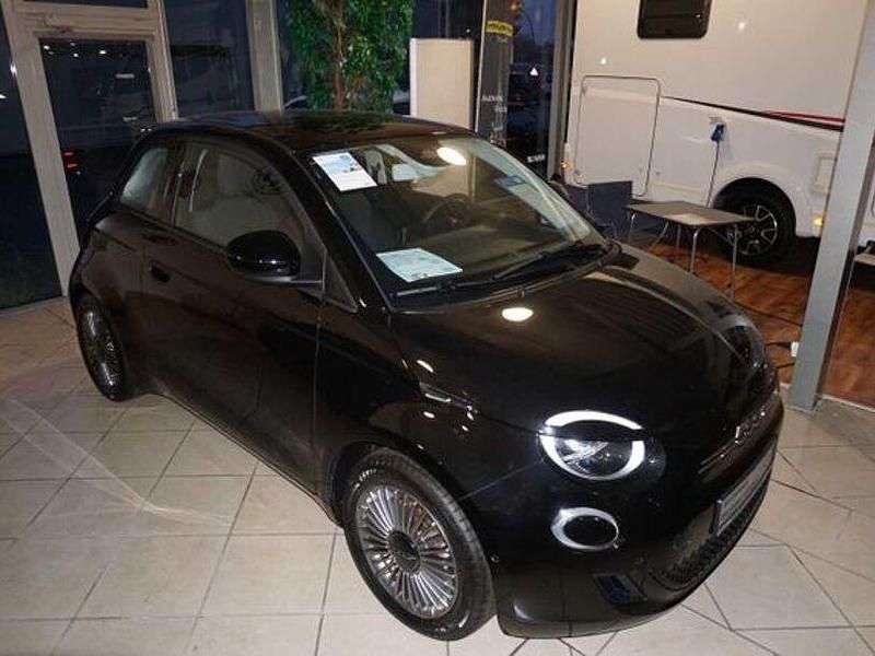 Gebraucht Fiat 500e Icon 86 kW (118 PS) 2022 Schwarz Limousine