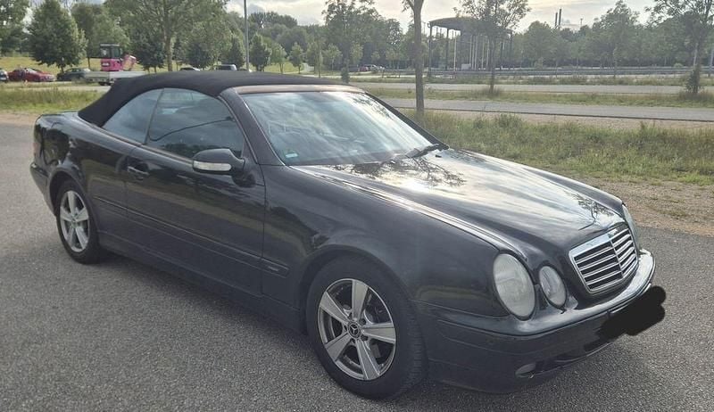 Schwarz Gebraucht 2000 Mercedes CLK200 Avantgarde Cabrio | 2.950 € (Fairer Preis) - Bild 1/4
