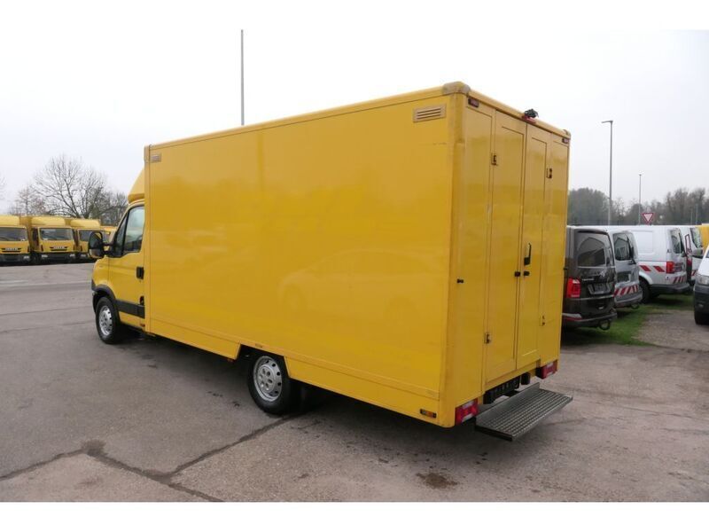 Gebraucht Iveco Daily 106 PS (77 kW) 2012 Gelb (metallic) Van